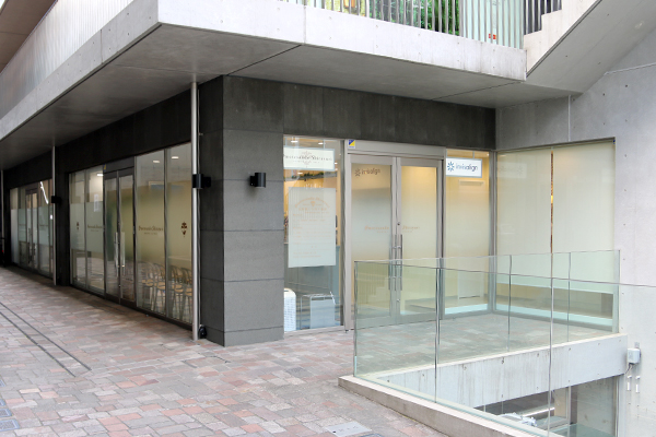 表参道しらゆり歯科